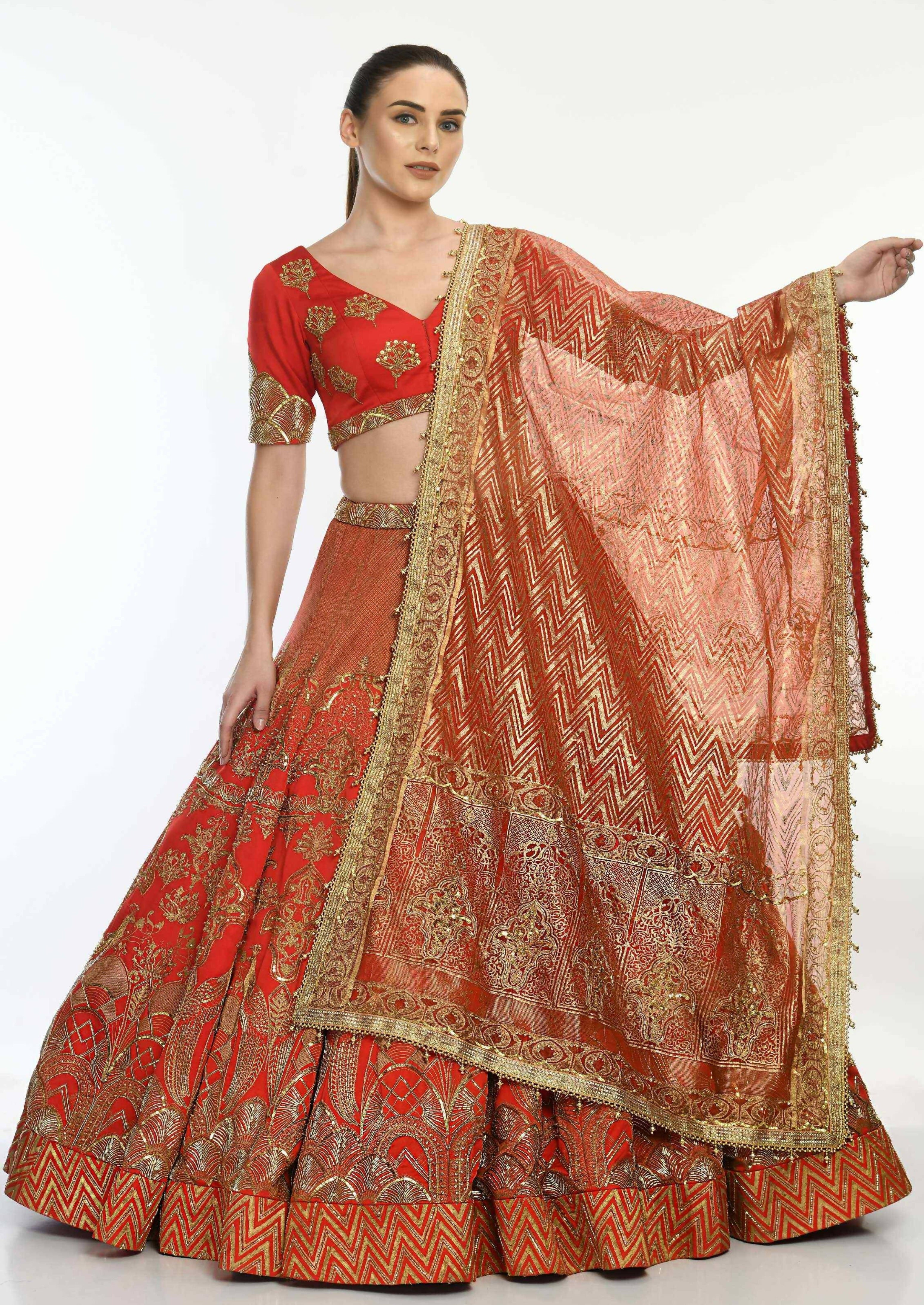 Layla Surkh Lehenga