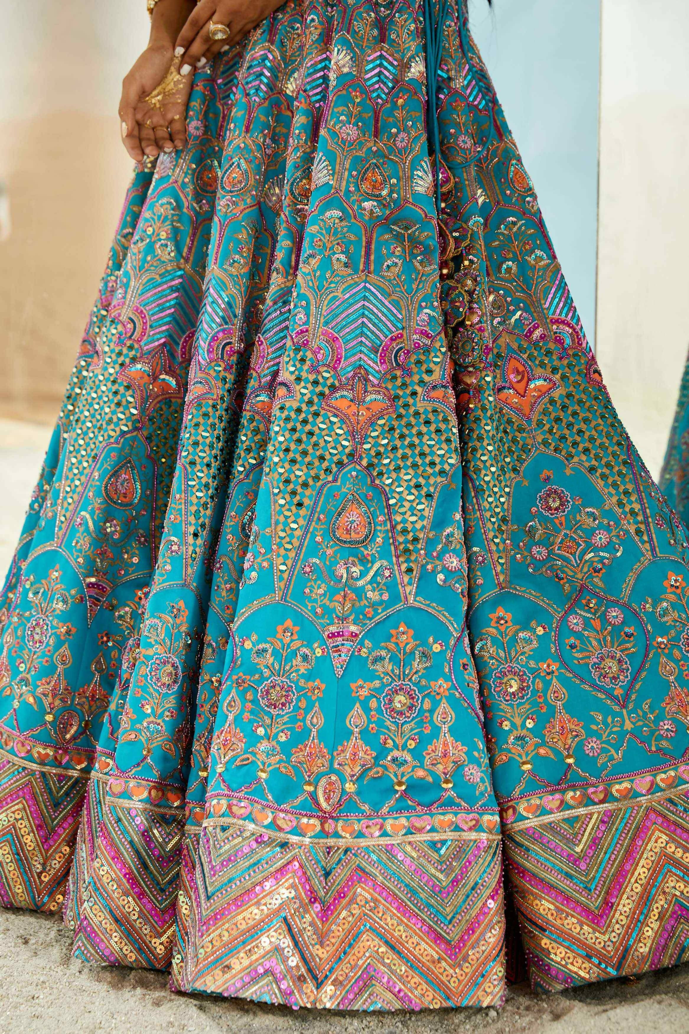 Erum Lehenga